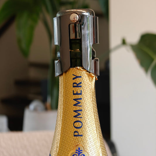 Spuma Eleganza Champagne stoppers detail